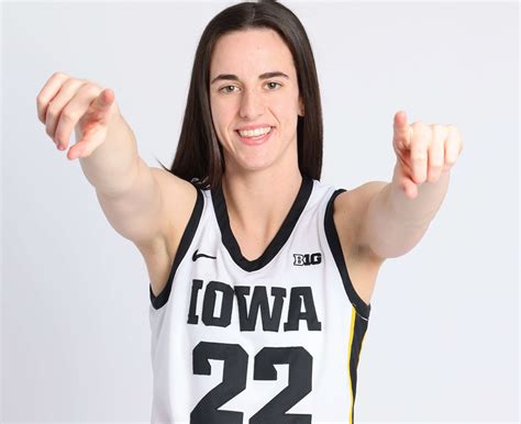 caitlin clarke iowa basketball